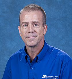Charles Cole Senior Systems Support Technician Charles Cole高级系统支持技术人员