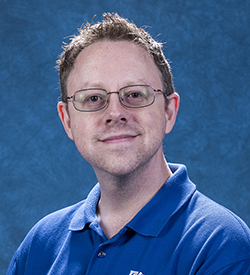 Beau Alexander, IT Systems Support Technician Beau Alexander,IT系统支持技术人员
