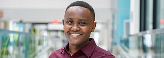 Gilbert Mwihaki-Cooke Semifinalist 吉尔伯特Mwihaki-Cooke半决赛选手