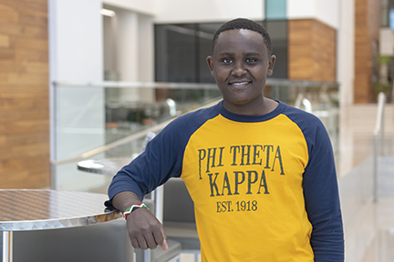 Gilbert Mwihaki 吉尔伯特Mwihaki