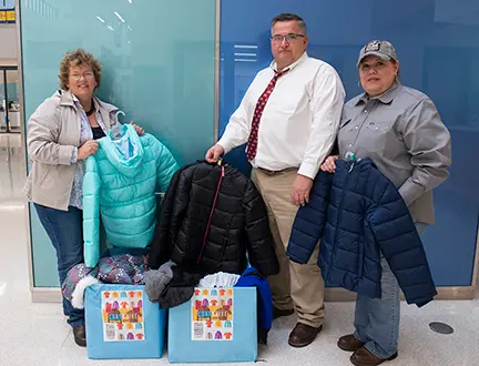 BC organization helping to keep kids warm through winter 2 BC组织有助于通过冬天保持温暖的儿童2