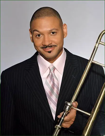 Delfeayo Marsalis, one of the top trombonists, composers and producers in jazz, will bring his talents to The Clarion at Brazosport College on Nov. 17. The Delfeayo Marsalis Quintet will take the Clarion stage at 7:30 p.m. Praised by the “Los Angeles Times” for his “technical excellence, inventive mind and frequent touches of humor,” Marsalis is considered by many as one of the best trombonists of his generation. In 2011, Delfeayo and the Marsalis family (father Ellis and brothers Branford, Wynton and Jason) earned the nation’s highest jazz honor — a National Endowment for the Arts Jazz Masters Award. Delfeayo is an exceptional trombonist who has toured internationally with five renowned bandleaders. As a bandleader, he has earned wide acclaim for his first three albums as a leader: “Pontius Pilate’s Decision” (1992), “Musashi” (1997) and “Minions Dominion” (2006). His 2011 release, “Sweet Thunder,” is a modern interpretation of the Duke Ellington/Billy Strayhorn suite, “Such Swe 德尔弗约·马萨利斯在爵士乐上trombonists,作曲家和制作人之一,将带来自己的才华号角在Brazosport学院11月17日。The Delfeayo Marsalis Quintet will take the Cla