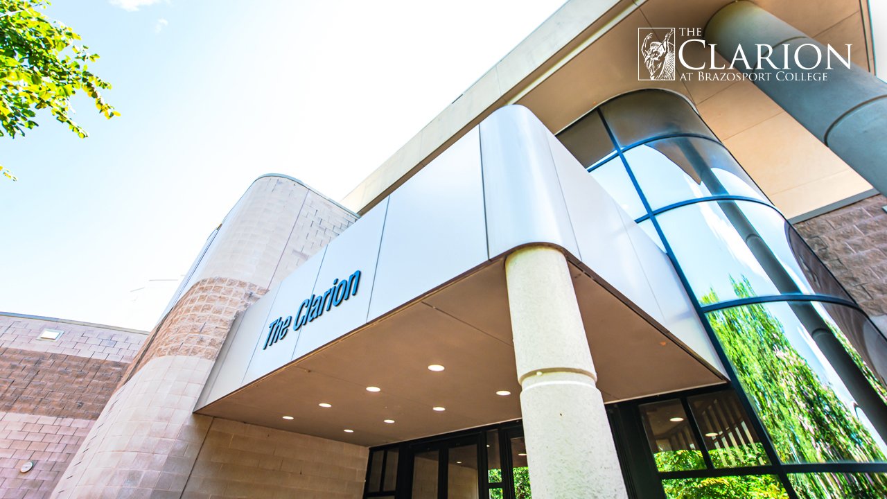 在Brazosport学院号角